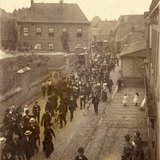 Aalten, Landstraat feest, 1908, fotokaart.jpg